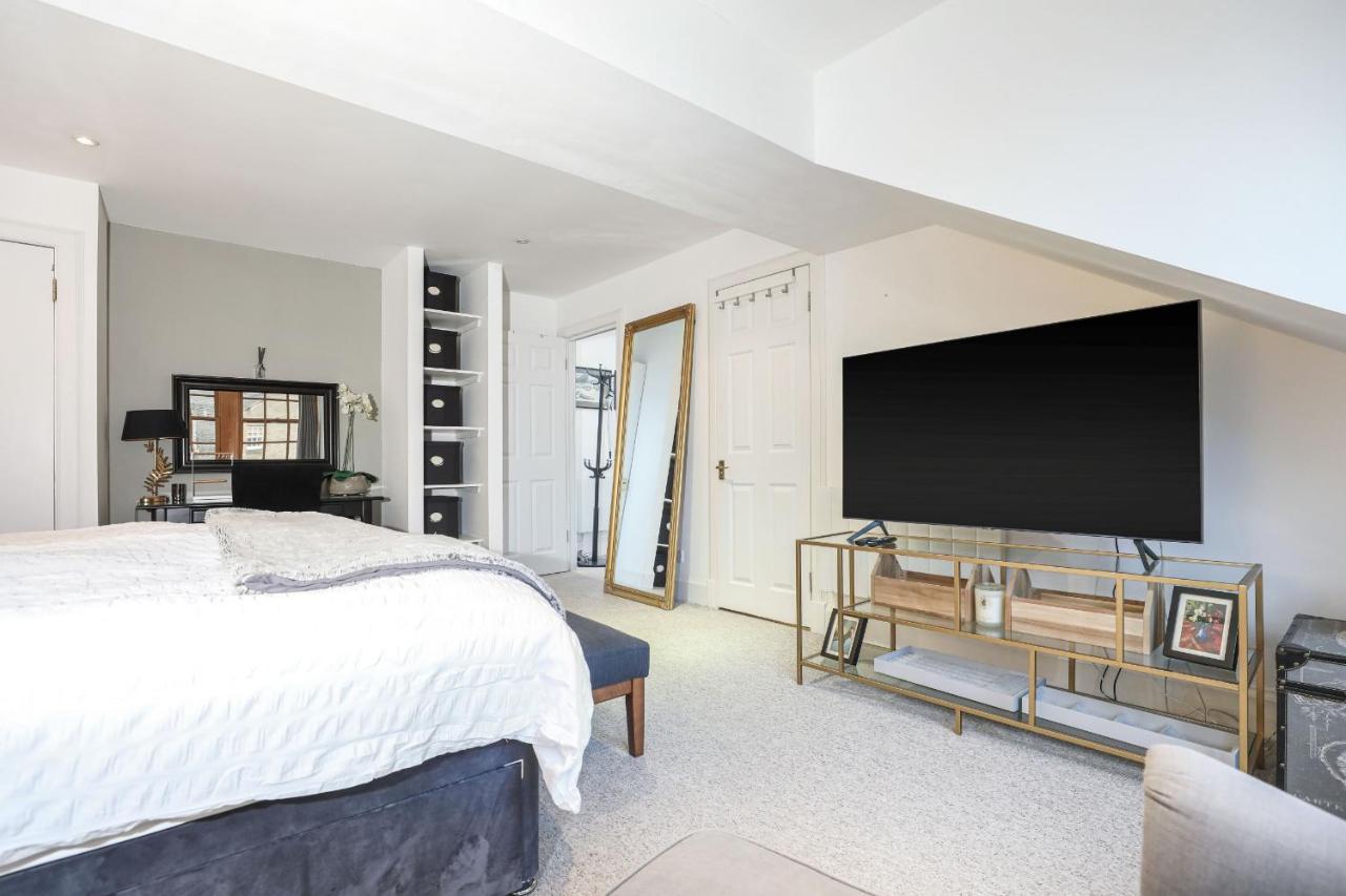 Luxury 3 Bed Royal Mile Apartment 爱丁堡 外观 照片