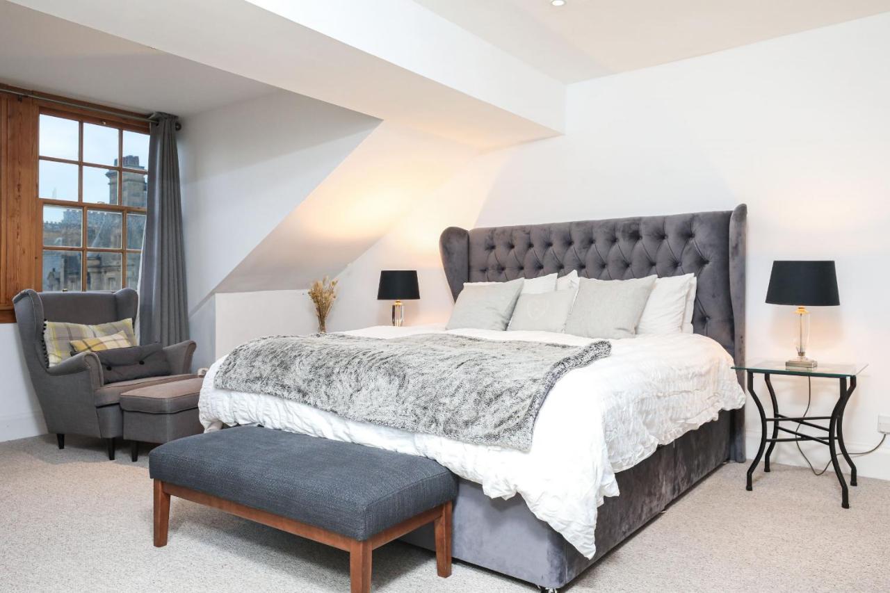 Luxury 3 Bed Royal Mile Apartment 爱丁堡 外观 照片