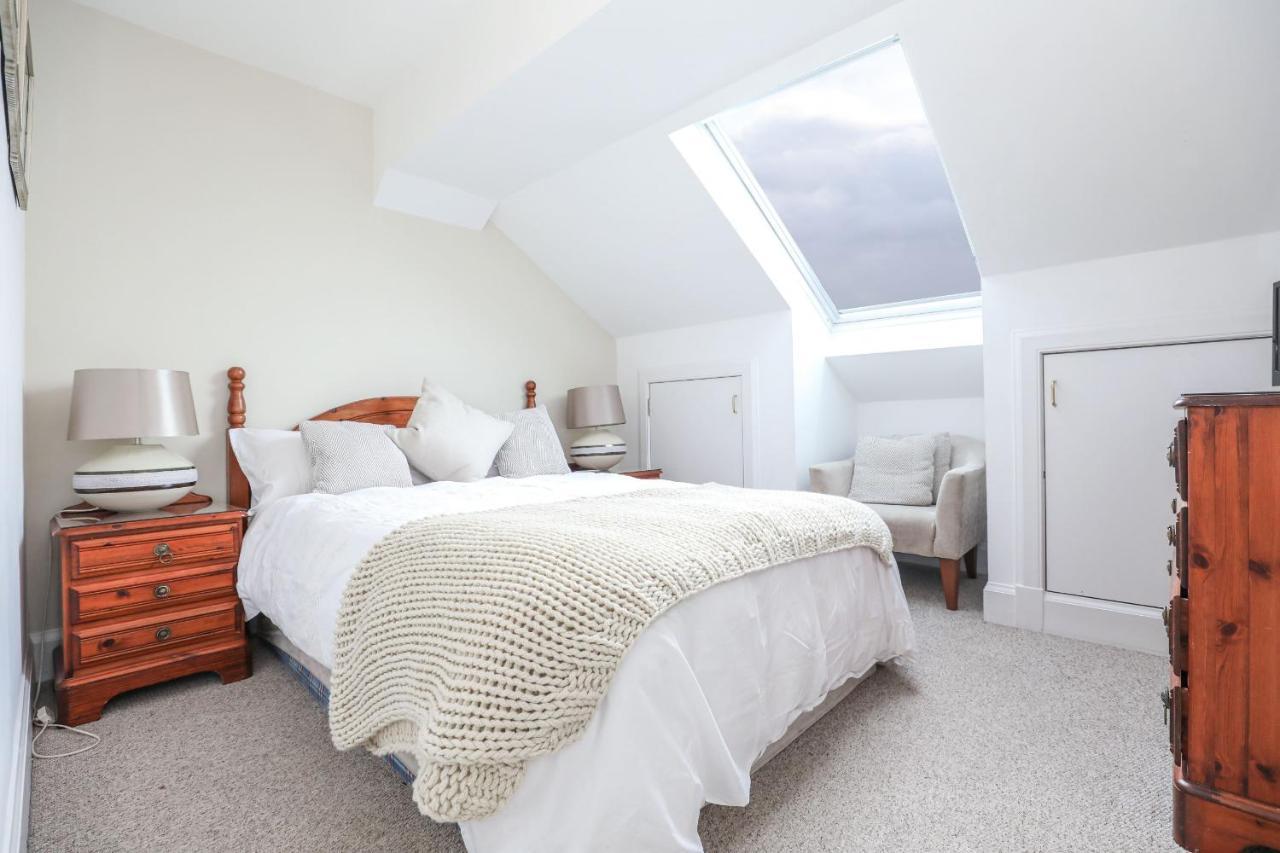 Luxury 3 Bed Royal Mile Apartment 爱丁堡 外观 照片