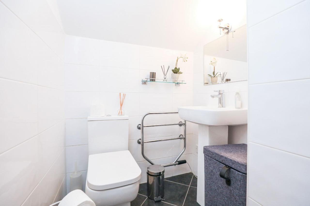 Luxury 3 Bed Royal Mile Apartment 爱丁堡 外观 照片