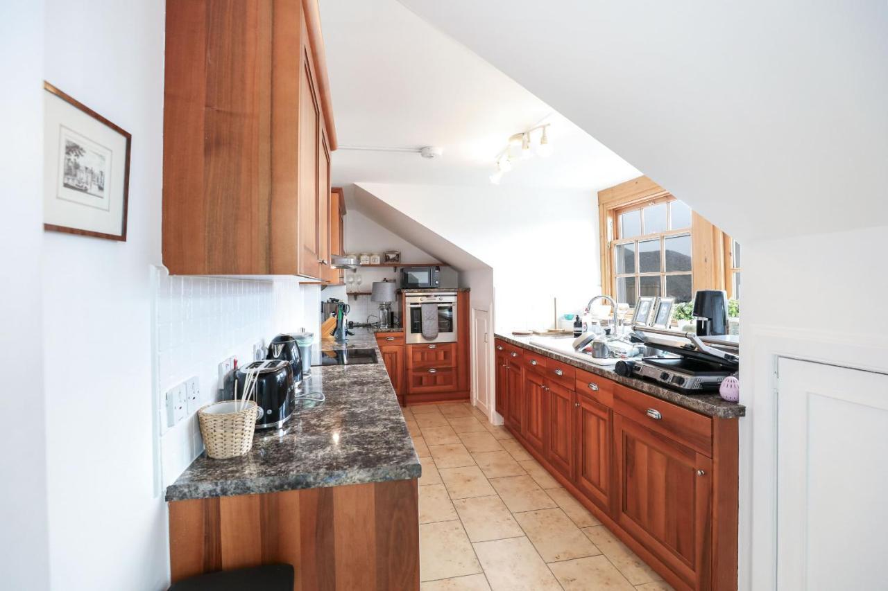 Luxury 3 Bed Royal Mile Apartment 爱丁堡 外观 照片