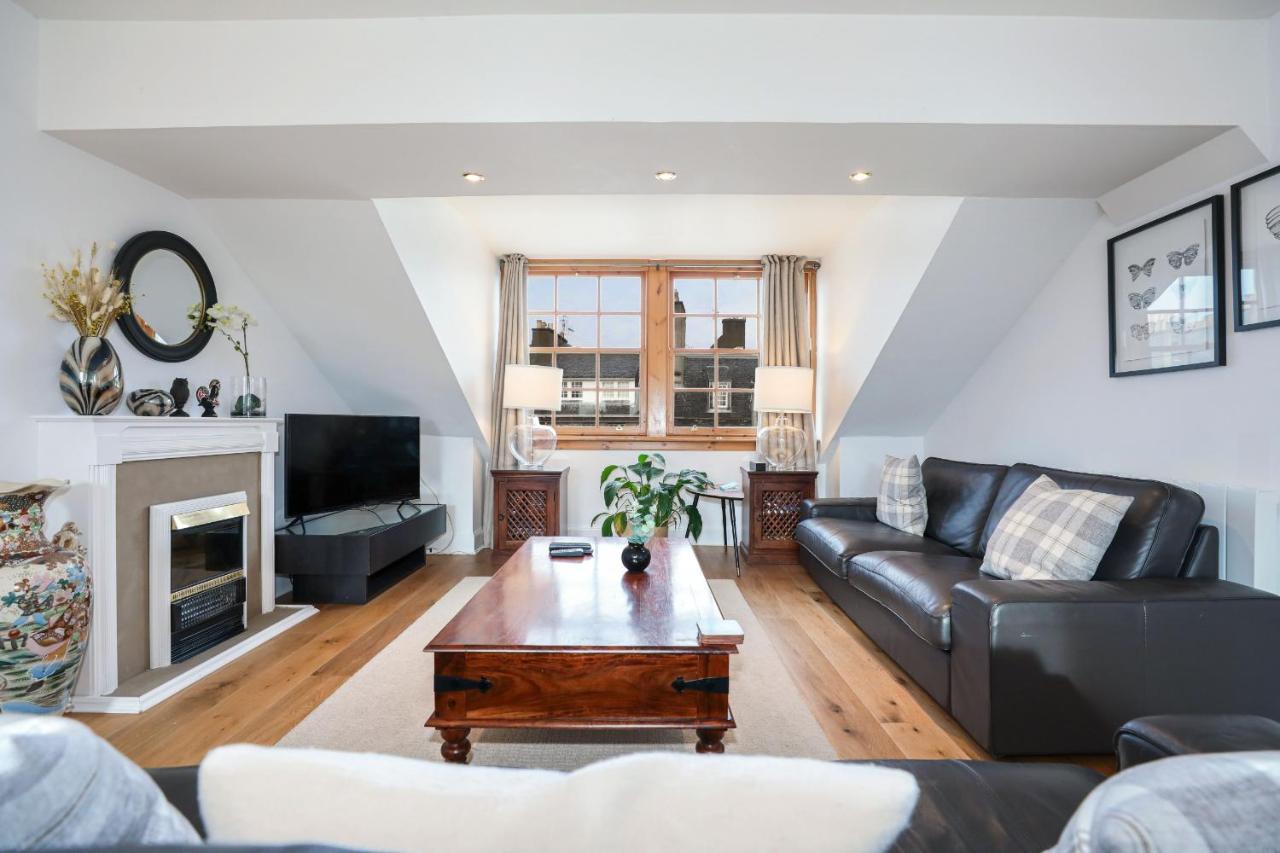 Luxury 3 Bed Royal Mile Apartment 爱丁堡 外观 照片