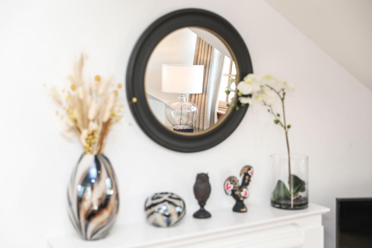 Luxury 3 Bed Royal Mile Apartment 爱丁堡 外观 照片
