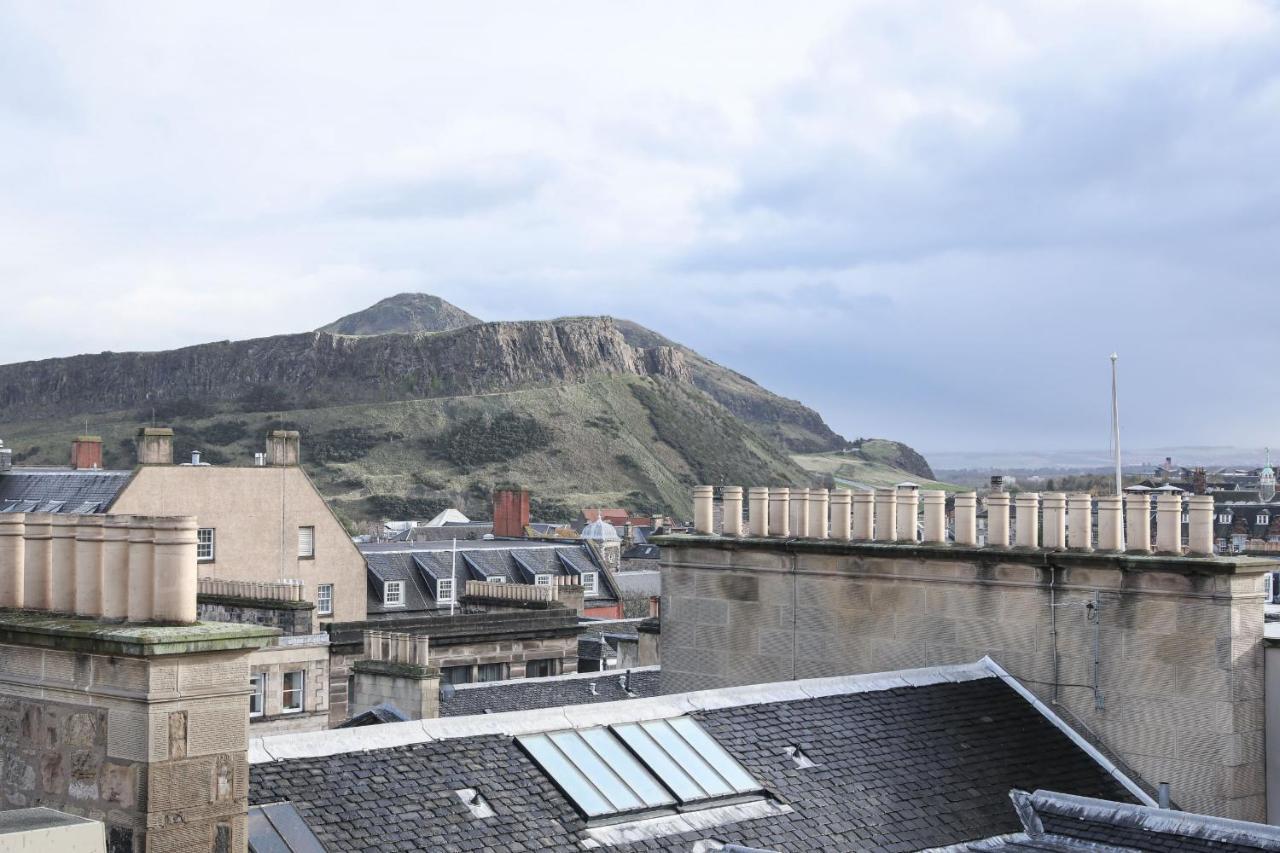 Luxury 3 Bed Royal Mile Apartment 爱丁堡 外观 照片