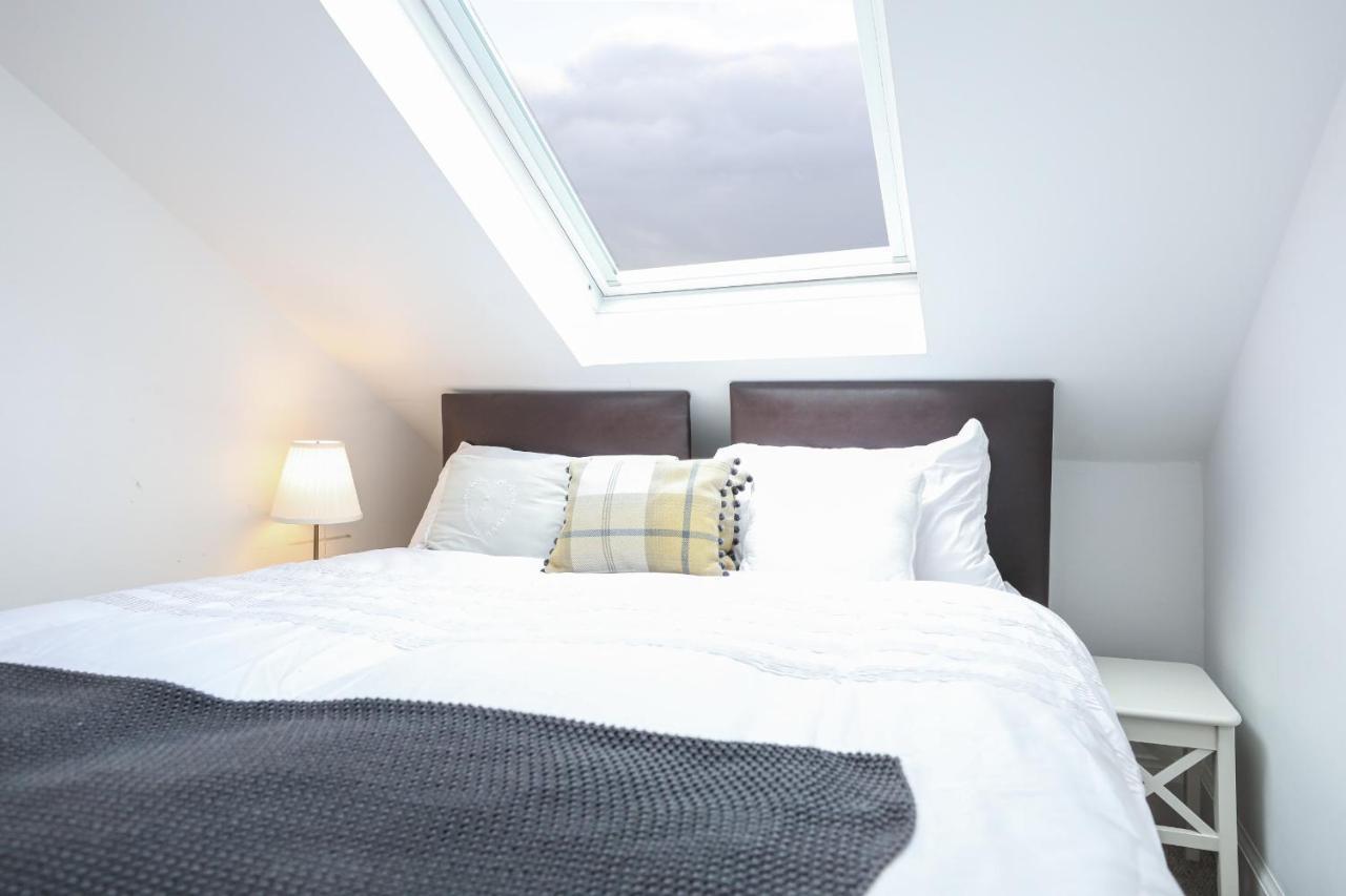 Luxury 3 Bed Royal Mile Apartment 爱丁堡 外观 照片